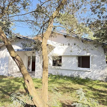 Renovee A 800m - 7 Pers. - Fr-1-831-18 Villa *