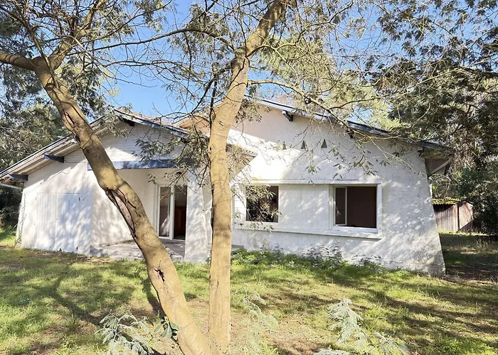 Renovee A 800m - 7 Pers. - Fr-1-831-18 Villa *
